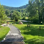 Sanmari_forest * Ledenice